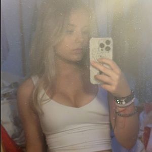 Meet your Posher, Lily